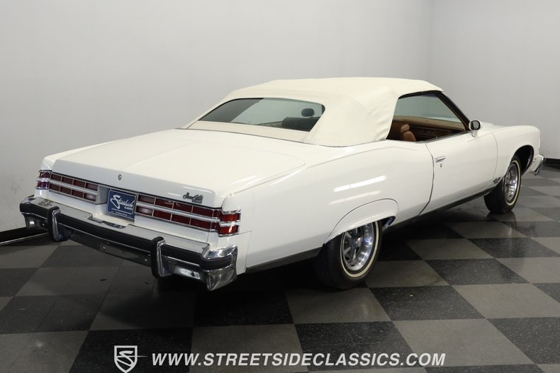 Unknown-Grandville-1975-Cameo-White-Saddle-13