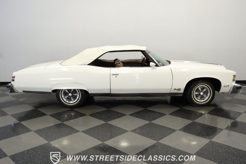 Unknown-Grandville-1975-Cameo-White-Saddle-15