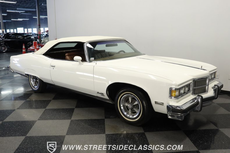 Unknown-Grandville-1975-Cameo-White-Saddle-16