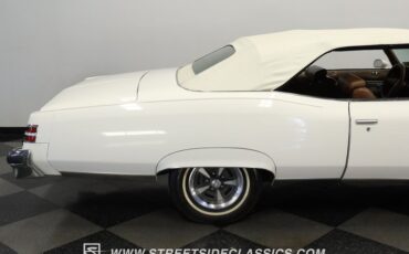 Unknown-Grandville-1975-Cameo-White-Saddle-26