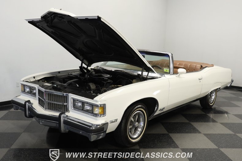 Unknown-Grandville-1975-Cameo-White-Saddle-28