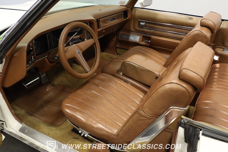 Unknown-Grandville-1975-Cameo-White-Saddle-3