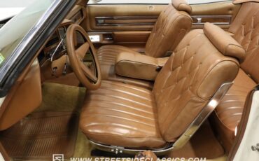 Unknown-Grandville-1975-Cameo-White-Saddle-33