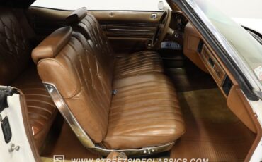 Unknown-Grandville-1975-Cameo-White-Saddle-44