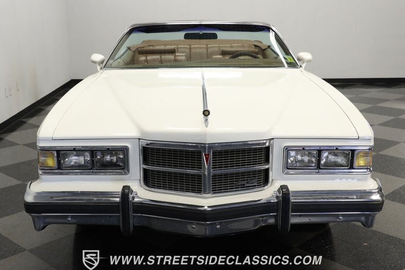 Unknown-Grandville-1975-Cameo-White-Saddle-7