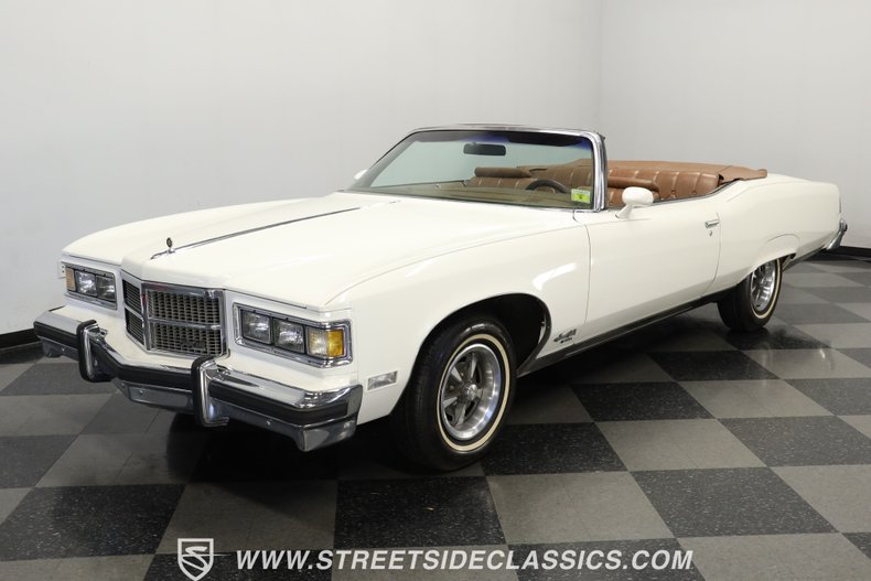 Unknown-Grandville-1975-Cameo-White-Saddle-9