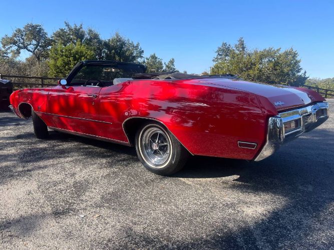 Unknown-Gs-1971-Fire-Red-White-20