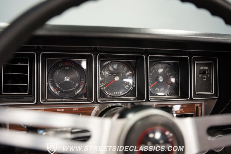 Unknown-Gs-1972-Silver-Black-24