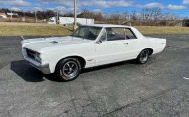 Unknown-Gto-1964-White-Red-17