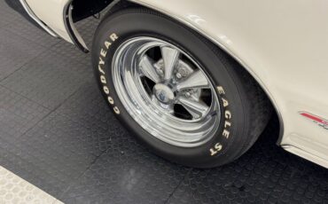 Unknown-Gto-1965-Cameo-White-Dark-Blue-37
