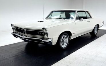 Unknown-Gto-1965-Cameo-White-Dark-Blue-42