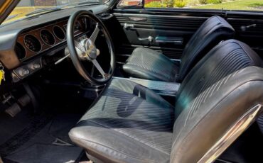 Unknown-Gto-1965-Capri-Gold-Black-5