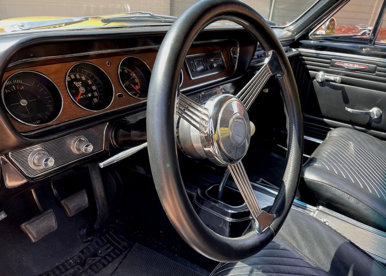 Unknown-Gto-1965-Capri-Gold-Black