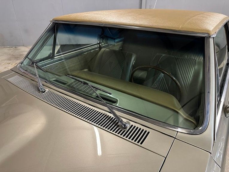 Unknown-Gto-1965-Capri-Gold-Gold-11