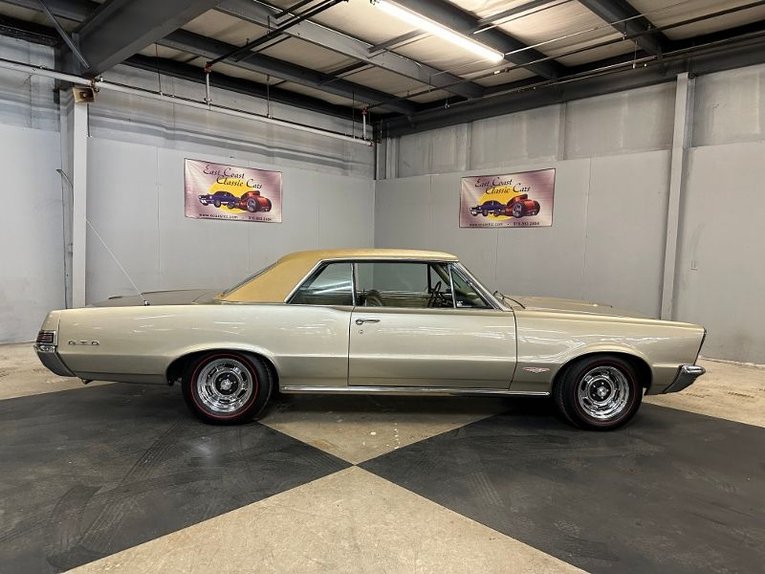 Unknown-Gto-1965-Capri-Gold-Gold-29