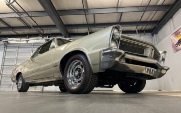 Unknown-Gto-1965-Capri-Gold-Gold-31
