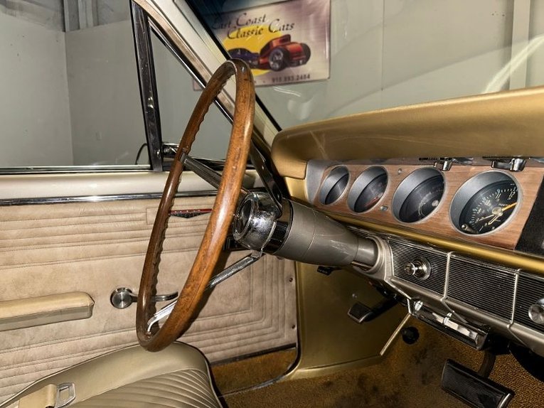 Unknown-Gto-1965-Capri-Gold-Gold-39