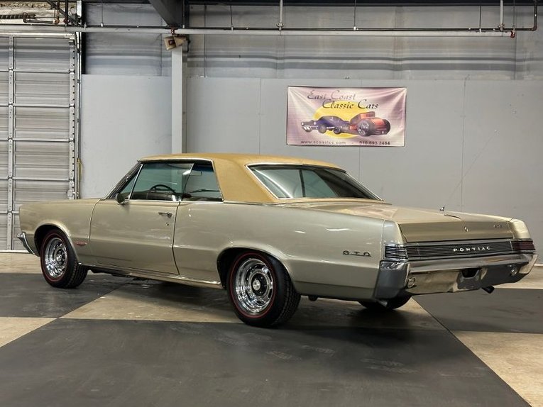 Unknown-Gto-1965-Capri-Gold-Gold-6