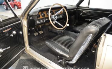 Unknown-Gto-1965-Capri-gold-Black-1