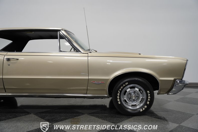 Unknown-Gto-1965-Capri-gold-Black-10