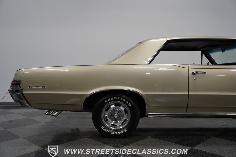 Unknown-Gto-1965-Capri-gold-Black-21