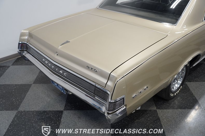 Unknown-Gto-1965-Capri-gold-Black-22