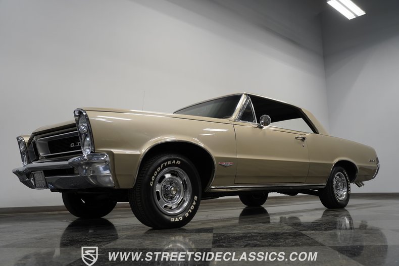 Unknown-Gto-1965-Capri-gold-Black-33