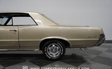 Unknown-Gto-1965-Capri-gold-Black-36