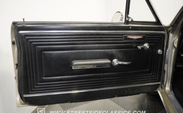 Unknown-Gto-1965-Capri-gold-Black-42