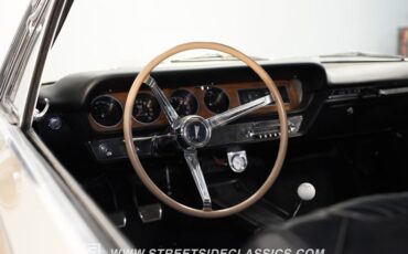 Unknown-Gto-1965-Capri-gold-Black-43
