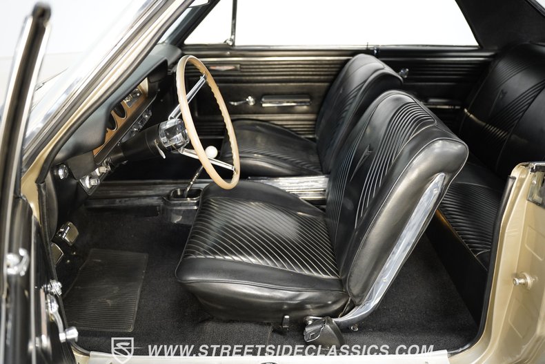 Unknown-Gto-1965-Capri-gold-Black-45