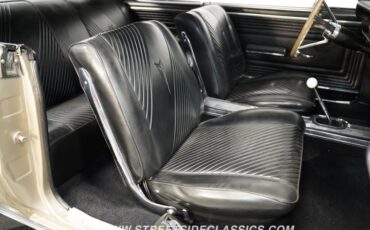 Unknown-Gto-1965-Capri-gold-Black-49