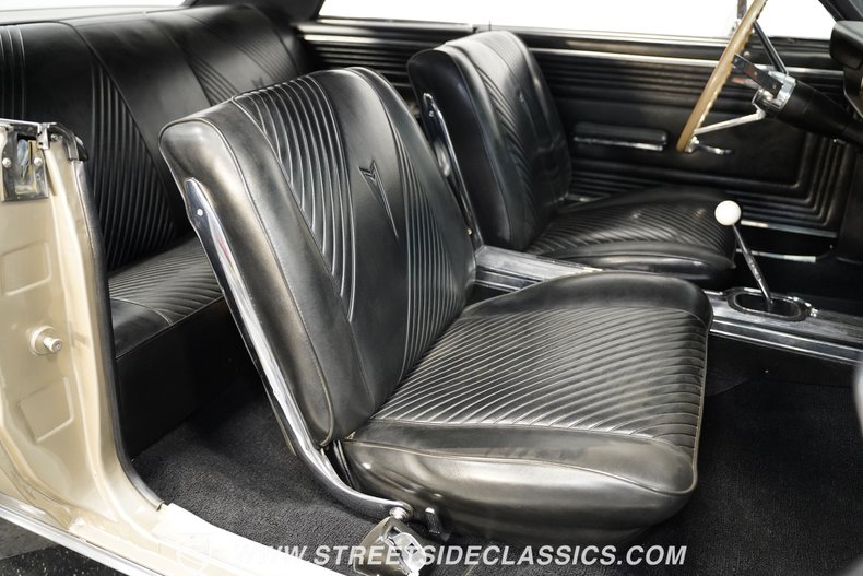 Unknown-Gto-1965-Capri-gold-Black-49