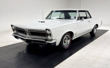 Unknown-Gto-1965-Ermine-White-Blue-10
