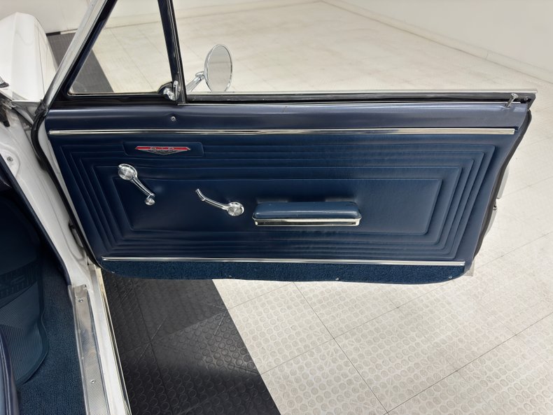Unknown-Gto-1965-Ermine-White-Blue-36