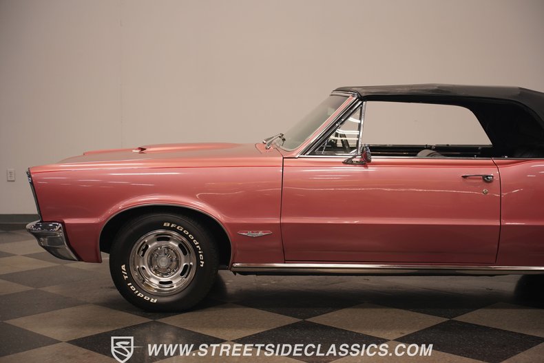 Unknown-Gto-1965-Sunfire-Red-Black-27