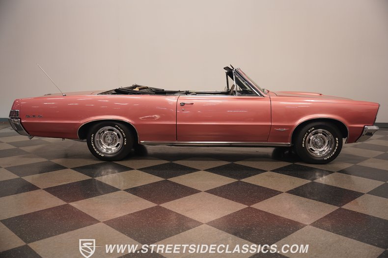 Unknown-Gto-1965-Sunfire-Red-Black-8