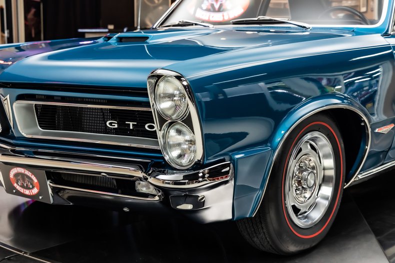 Unknown-Gto-1965-Teal-Turquoise-Black-10