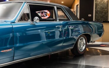 Unknown-Gto-1965-Teal-Turquoise-Black-11
