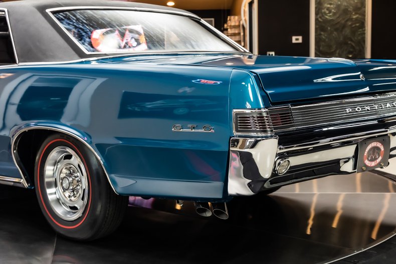 Unknown-Gto-1965-Teal-Turquoise-Black-15
