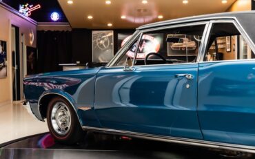 Unknown-Gto-1965-Teal-Turquoise-Black-16
