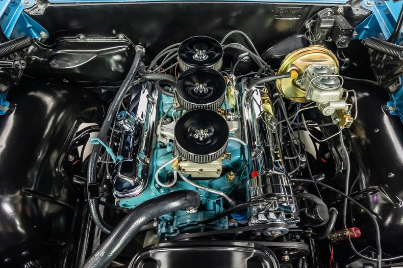 Unknown-Gto-1965-Teal-Turquoise-Black-2