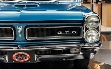 Unknown-Gto-1965-Teal-Turquoise-Black-42