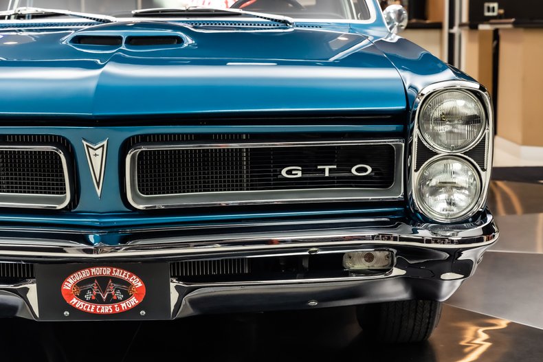Unknown-Gto-1965-Teal-Turquoise-Black-42