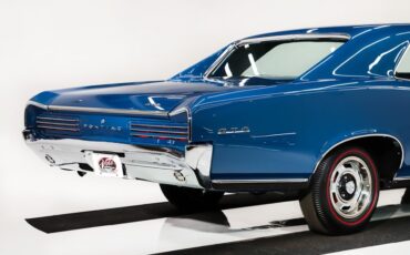 Unknown-Gto-1966-Barrier-Blue-Blue-28