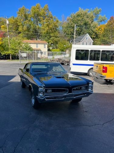 Unknown-Gto-1966-Black-Black-2