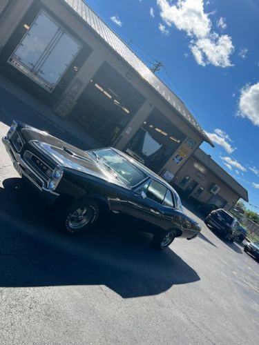 Unknown-Gto-1966-Black-Black-5