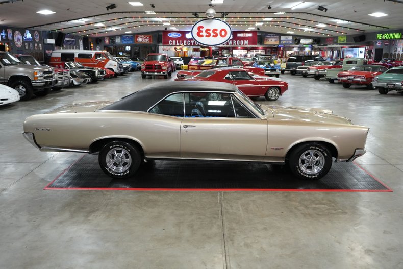 Unknown-Gto-1966-Martinique-Bronze-Black-17