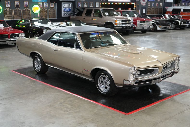 Unknown-Gto-1966-Martinique-Bronze-Black-42