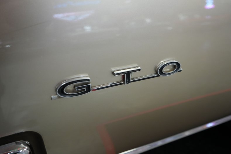 Unknown-Gto-1966-Martinique-Bronze-Black-43